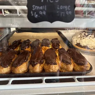 Eclairs
