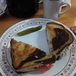 EXCELLENT TUNA MELT WITH EXCELLENT CHICKEN DUMPLING SOUP. PLEASE KEEP THAT SOUP HOT!!