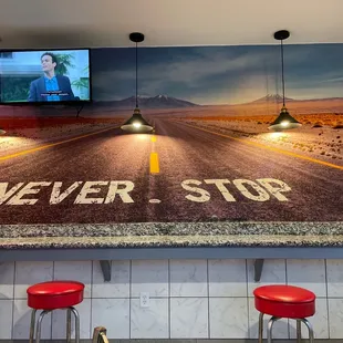 Wall motto
