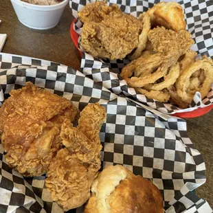 2 pcs Fried White Meat Chicken Combo, 2 pc Fried Dark Meat Chicken