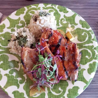 Pūlehu Moa (Flame Broiled Chicken)