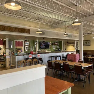 Dine in seating
