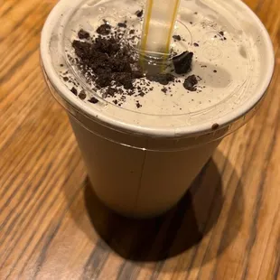 Oreo mint shake   @hybrideater