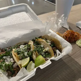 Carne asada tacos and carnitas tacos with Jamaica 5/5