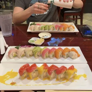 Tuna Mango Roll