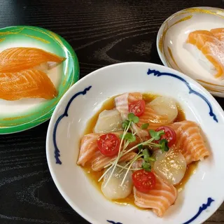 Salmon carpaccio