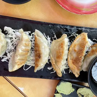 Pan fried gyoza