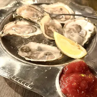 Fresh dozen oysters