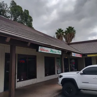 Outside of Hilbertos Mexican Food in Santee