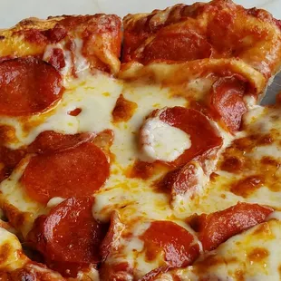 Pepperoni pizza