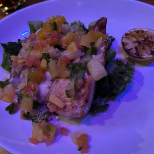 Pan Seared Mahi Mahi was so dry. Don't order.