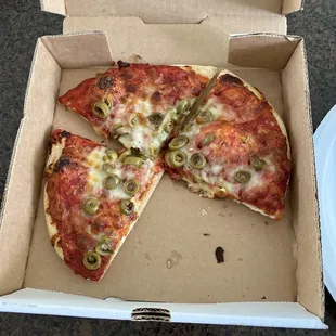 Pizza w/ extra cheese