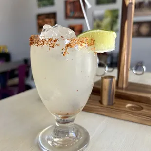 a margarita in a glass