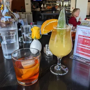 Old Fashioned+ Mai Tai