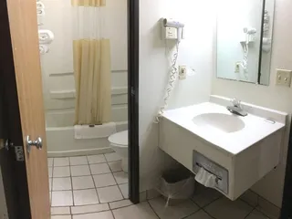 Anderson Chesterfield Travel