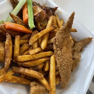 Manager Special. 6 party wings and fish