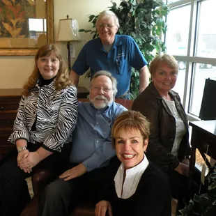 Mindy , Darryl (standing), Jon, Kathy &amp; Debbie