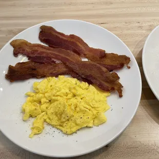 Eggs and Bacon with the For Dad breakfast