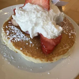 Fresh Strawberry Pancakes