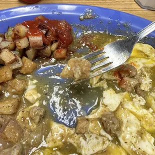 Pebble of meat in the green sauce