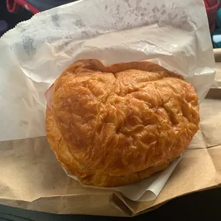 Ham and cheese croissant w/jalapeños