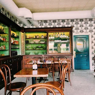 Inside dinning
