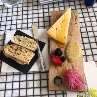 Farmacy Plate