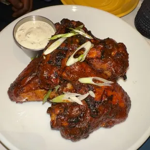 chicken wings and fried chicken, bbq wings, chicken wings, bbq chicken, poultry, fried chicken, chicken, fried chicken wings, food