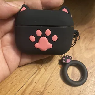 Adorable AirPod Pro case!