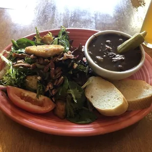 Gumbo&apos; goat salad combo.