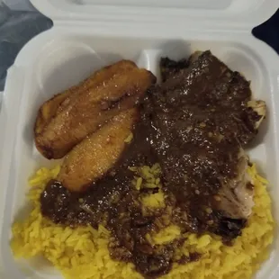 Jerk chicken lunch for 5.99 with yellow rice n gravy. You get one side but I am counting calories so I didn&apos;t get it