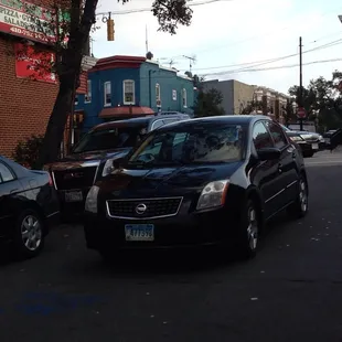 This delivery guy double parks at Hilltop often and blocks traffic.