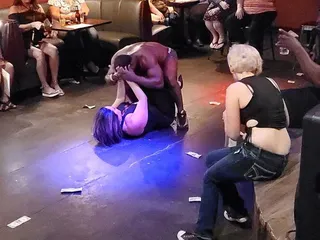 The Speak Lounge And Bar