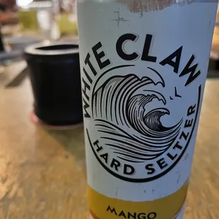 a can of white claw hard selt