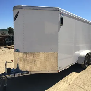 Enclosed cargo trailer