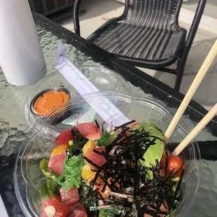 Spicy Hawaiian poke bowl