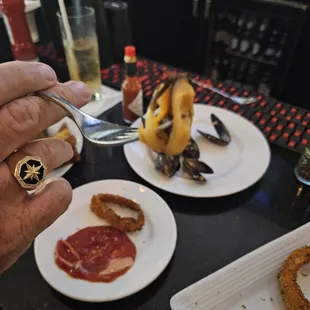 Good size muscle! They are not chewy! Delicious!