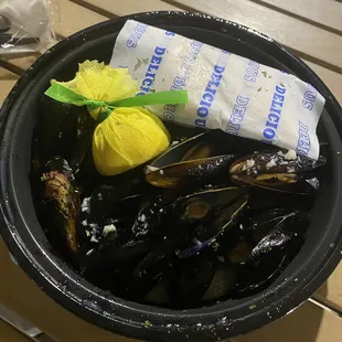 Black Mussels