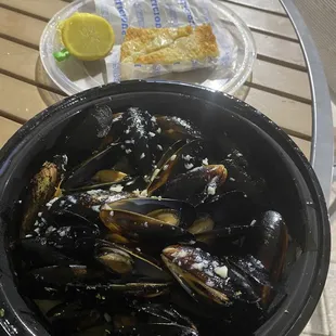Black Mussels