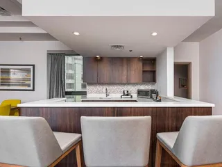 Embassy Suites by Hilton Indianapolis Downtown