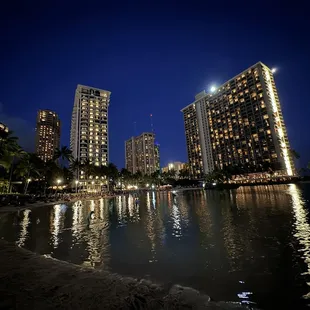 Hilton Hawaiian Village Waikiki Fireworks Show