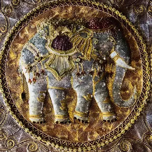 Bejeweled elephant!!!