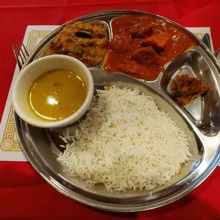 E. Chicken Vindaloo Lunch Special