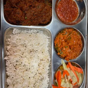 Lunch so combination plate