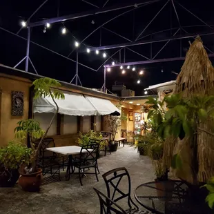 Super cute outdoor patio