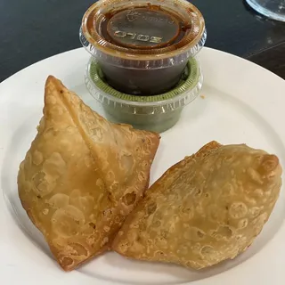 Vegetable Samosa (2 pcs)