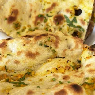 Garlic naan