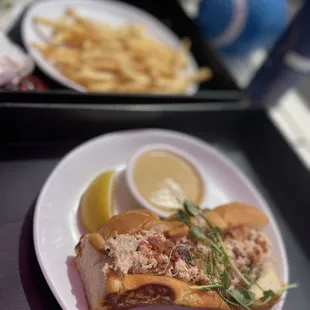 Crab/lobster roll with tarragon aioli &amp; miso mustard