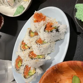 393285. Eight Pieces Spicy Tuna Roll