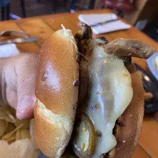 Hinder burger with mushrooms and jalapeños